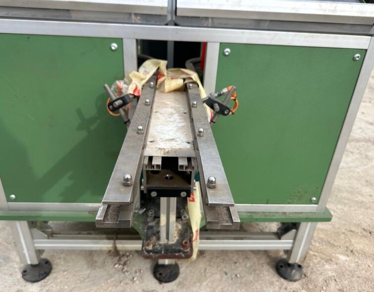 VIBRANT VIBRATORY FEEDER 2